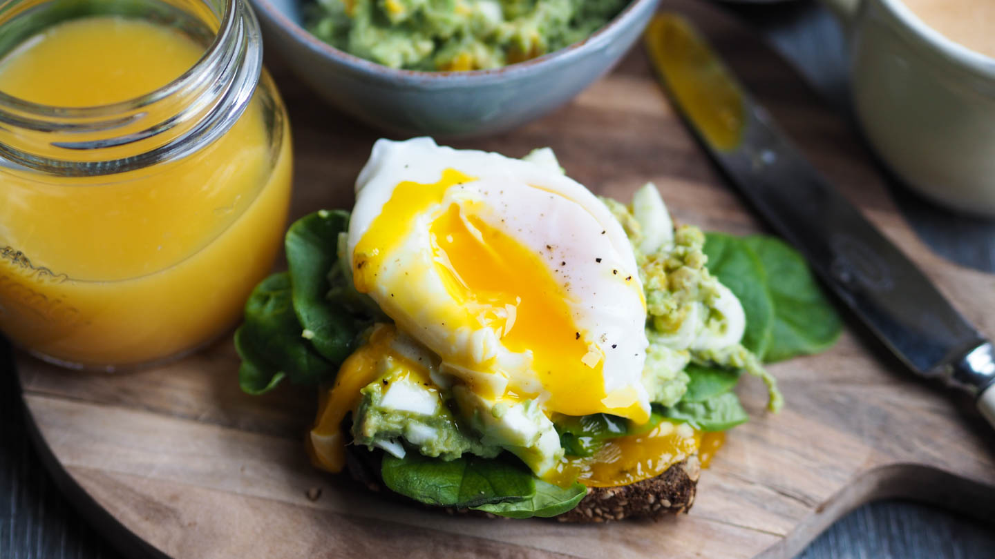 Avocado og eggsalat med posjert egg_P1050281
